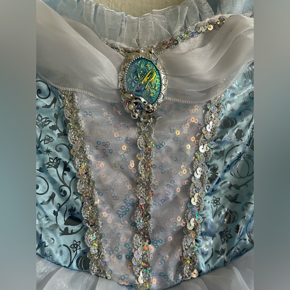 Disney Princess Cinderella dress costume - Size 4 - Picture 4 of 5